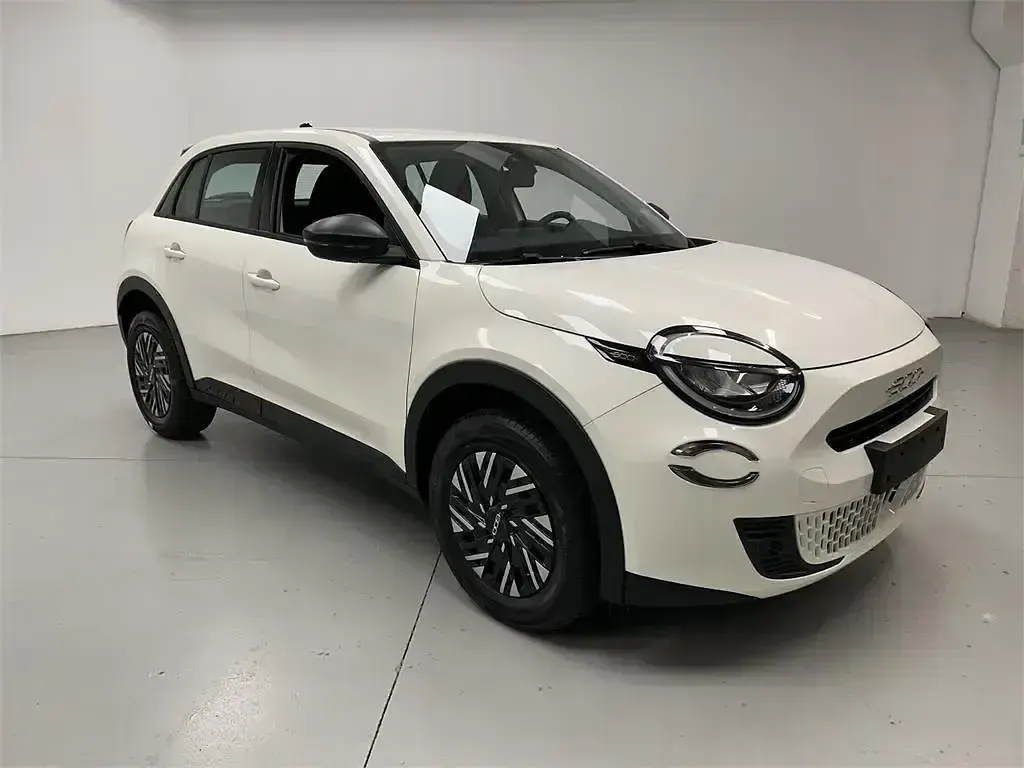 Nuevo Fiat 600 101 CV (74 kW) 2025 Blanco SUV