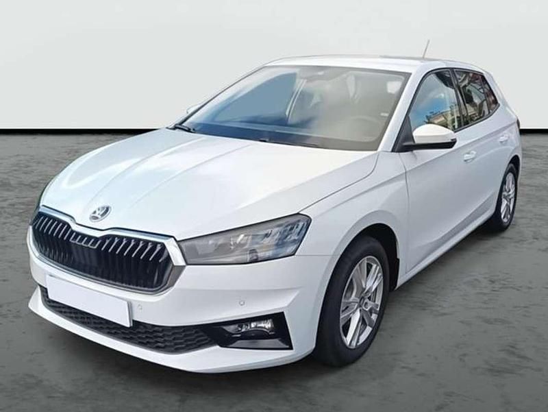 Blanco Nuevo 2025 Skoda Fabia Selection Berlina | 16.990 € (Precio justo) - Imagen 1/4