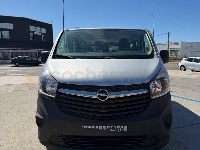 Usado Opel Vivaro 125 CV (91 kW) 2017 Gris / plata Monovolumen