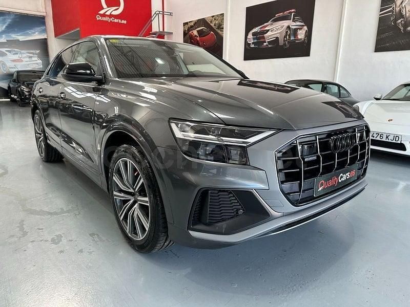 Usado Audi Q8 286 CV (210 kW) 2020 Gris / plata SUV