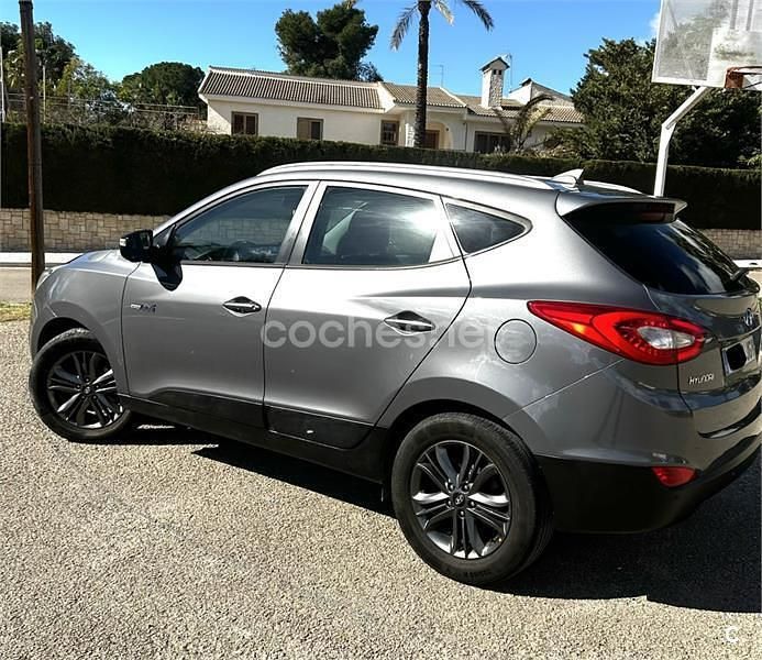 Usado Hyundai ix35 115 CV (84 kW) 2015 Gris / plata SUV