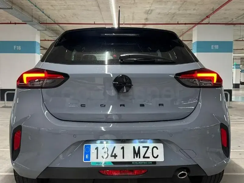 Usado Opel Corsa S 101 CV (74 kW) 2025 Gris / plata Utilitario