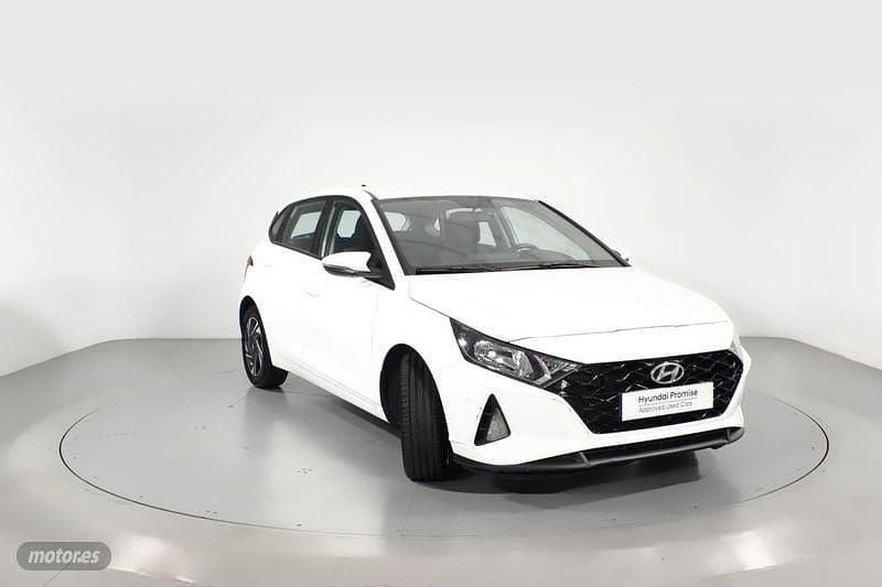 Blanco Usado 2021 Hyundai i20 Berlina | 16.700 € (Precio justo) - Imagen 1/4