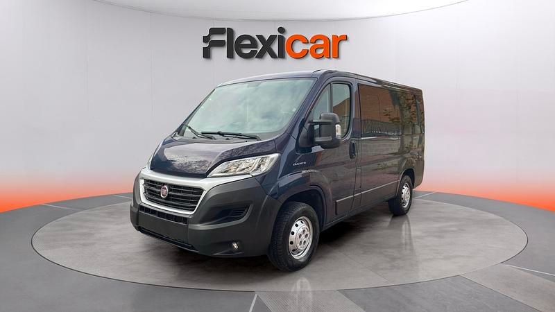 Usado Fiat Ducato 150 CV (110 kW) 2018 Azul Van