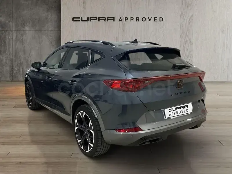 Usado Cupra Formentor 150 CV (110 kW) 2023 Gris / plata SUV