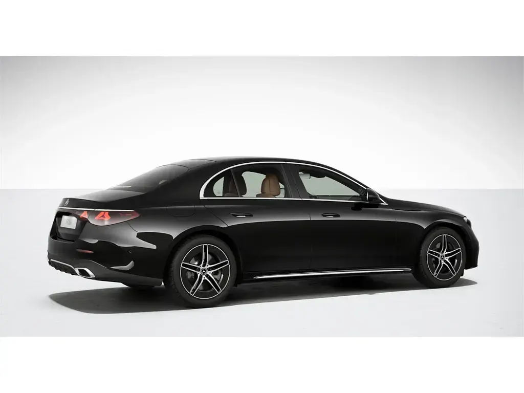Nuevo Mercedes E300 313 CV (230 kW) 2026 Negro obsidiana Berlina