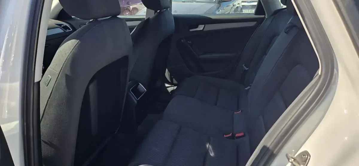Usado Audi A4 S-Line 150 CV (110 kW) 2014 Blanco Berlina
