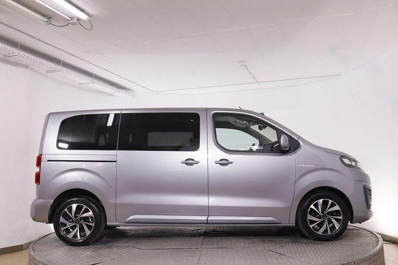 Usado Citroën Spacetourer Feel 145 CV (106 kW) 2021 Gris Monovolumen
