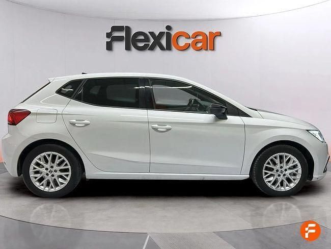 Usado Seat Ibiza FR 110 CV (80 kW) 2024 Blanco Berlina