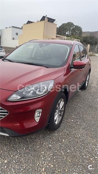 Usado Ford Kuga Titanium 150 CV (110 kW) 2020 Granate SUV