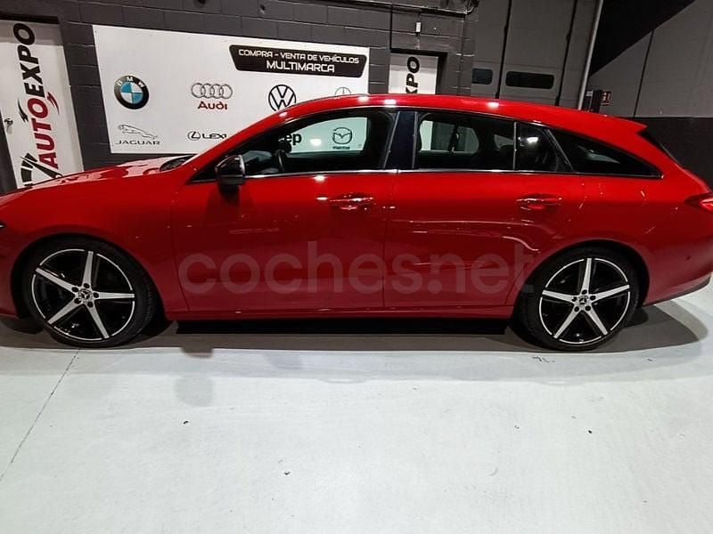Usado Mercedes CLA180 Shooting Brake 136 CV (100 kW) 2019 Rojo Familiar