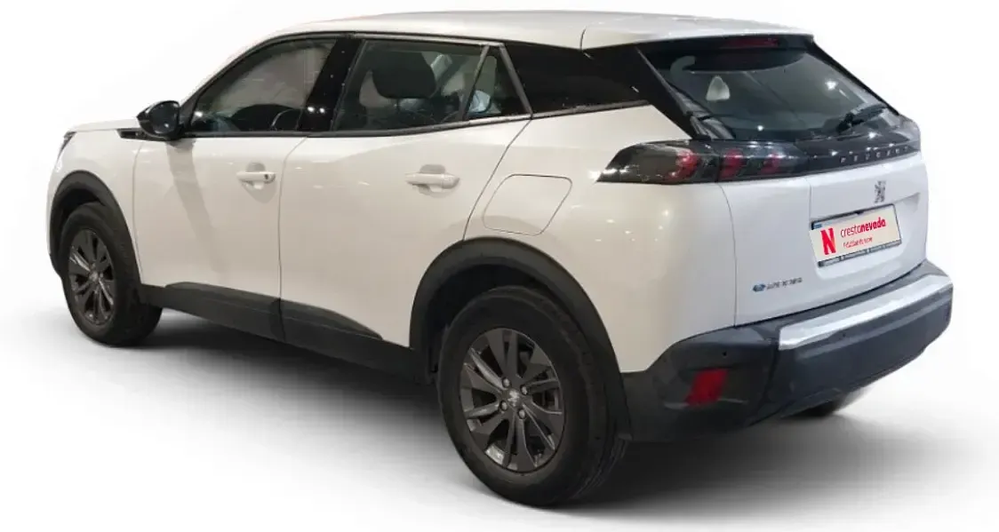 Usado Peugeot e-2008 Active 100 kW (136 CV) 2022 Blanco SUV