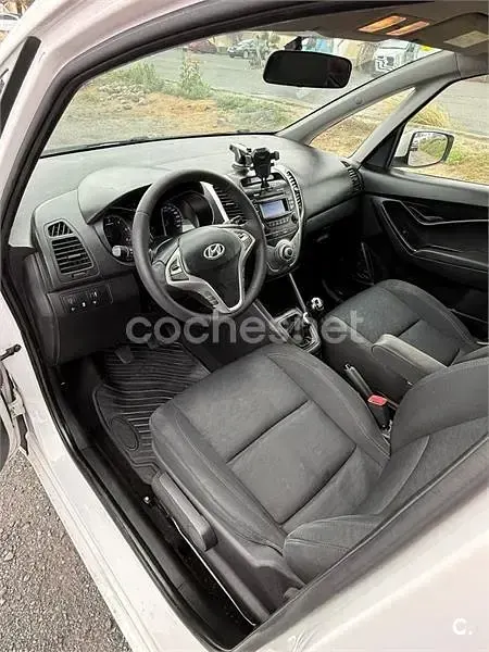 Usado Hyundai ix20 Classic 90 CV (66 kW) 2014 Blanco Utilitario