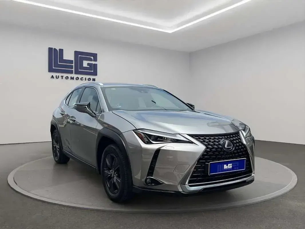 Usado Lexus UX 250h Business Edition 184 CV (135 kW) 2019 Gris SUV