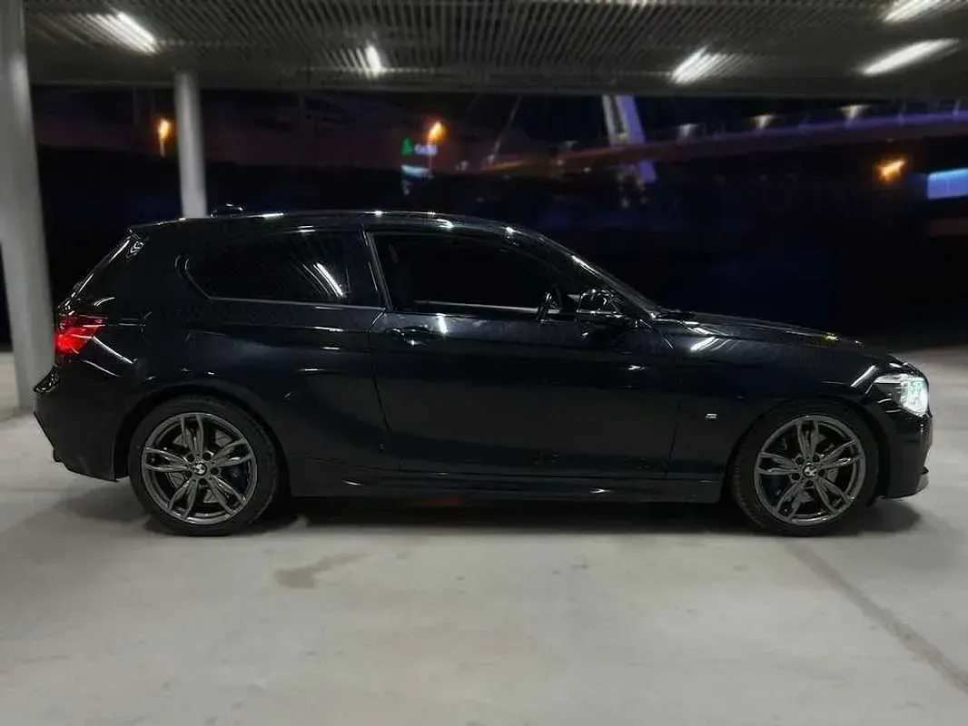 Usado BMW M135 326 CV (239 kW) 2014 Negro Utilitario