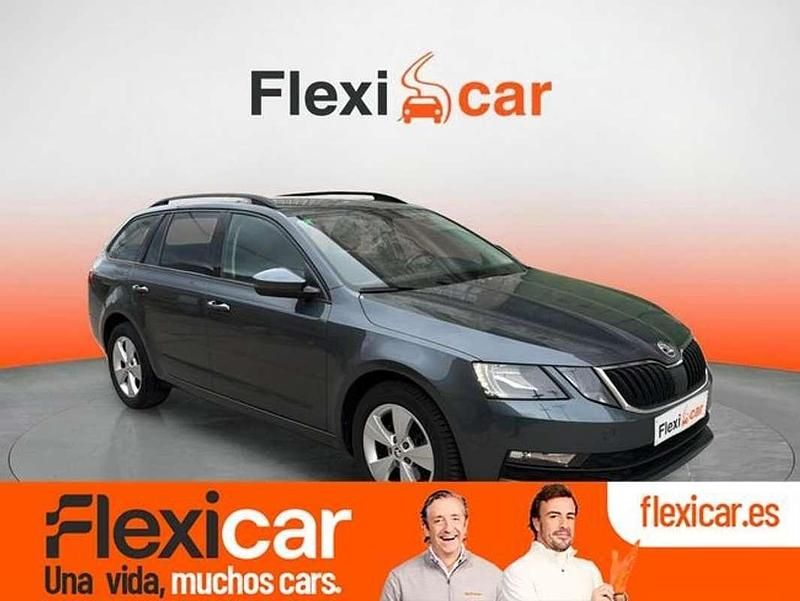 Gris Usado 2019 Skoda Octavia Ambition Utilitario | 14.690 € (Buen precio) - Imagen 1/4