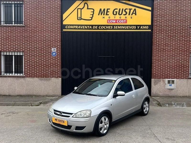 Usado Opel Corsa Essentia 70 HP (51 kW) 2005 Cinzento Citadino