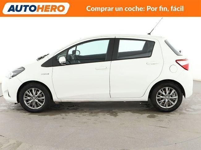 Usado Toyota Yaris Hybrid Active 101 CV (74 kW) 2018 Blanco Berlina