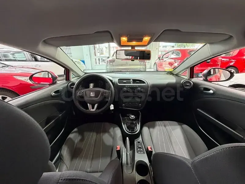 Usado Seat Leon Copa 105 CV (77 kW) 2011 Rojo Utilitario