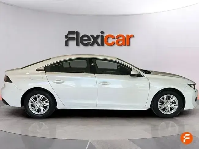 Usado Peugeot 508 Active 130 CV (95 kW) 2021 Blanco
