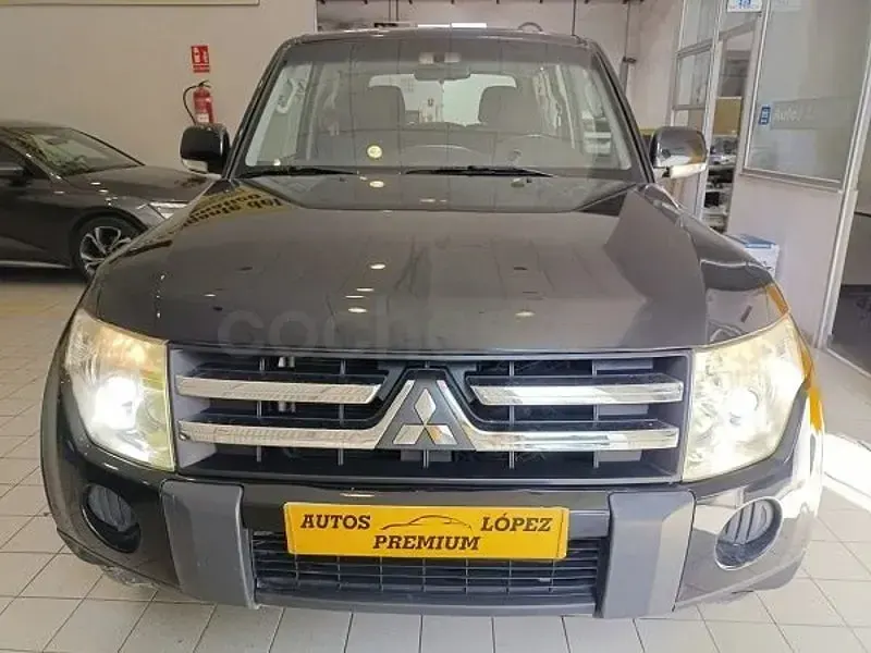 Usado Mitsubishi Montero Motion 200 CV (147 kW) 2010 Negro SUV