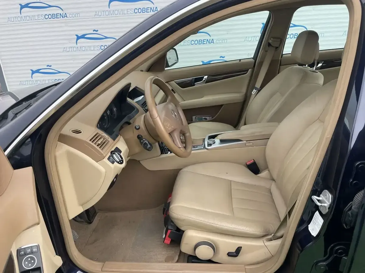 Käytetty Mercedes C280 Elegance 231 HP (169 kW) 2007 Harmaa Sedan