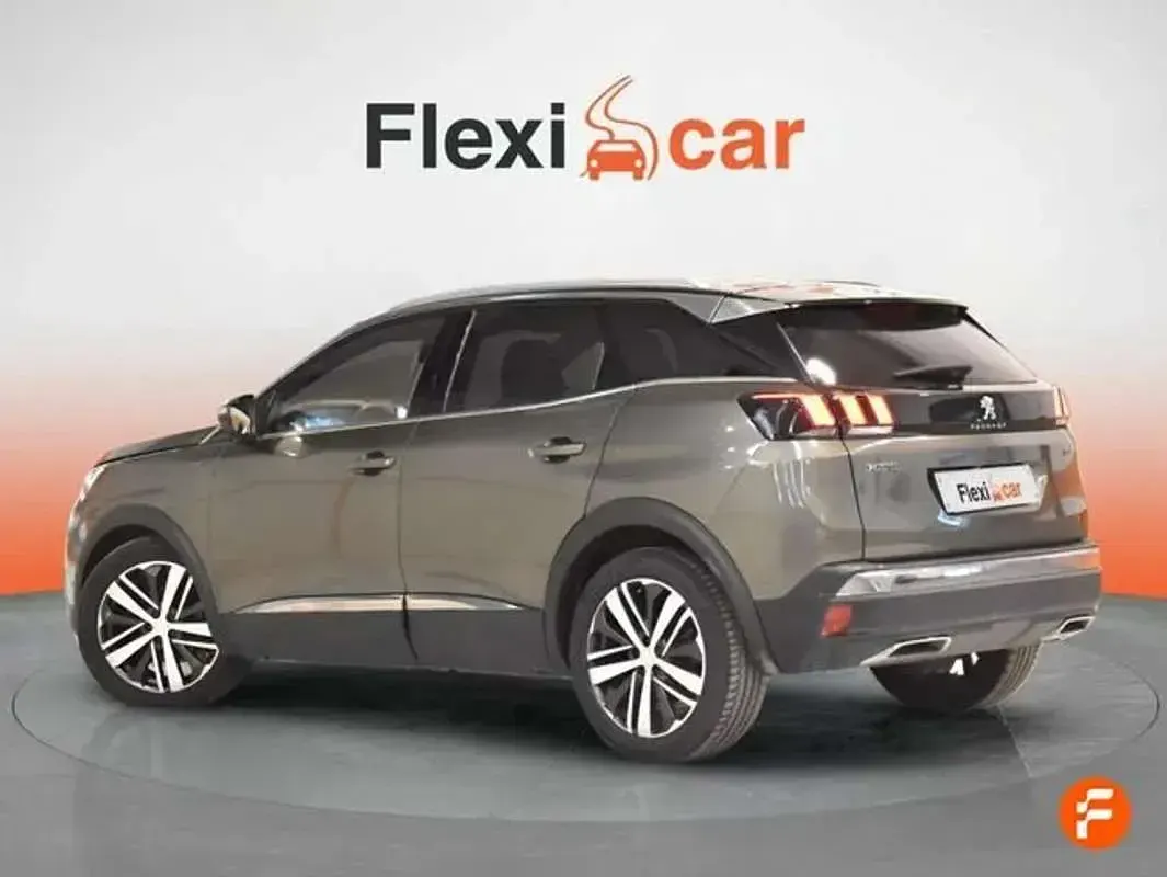 Usado Peugeot 3008 GT 181 CV (133 kW) 2018 Gris SUV