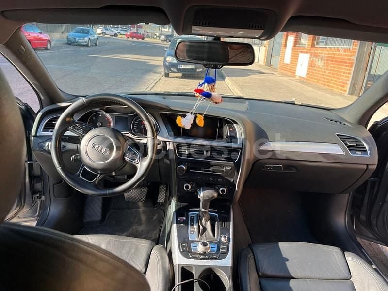 Usado Audi A4 S-Line 143 CV (105 kW) 2012 Gris / plata Berlina