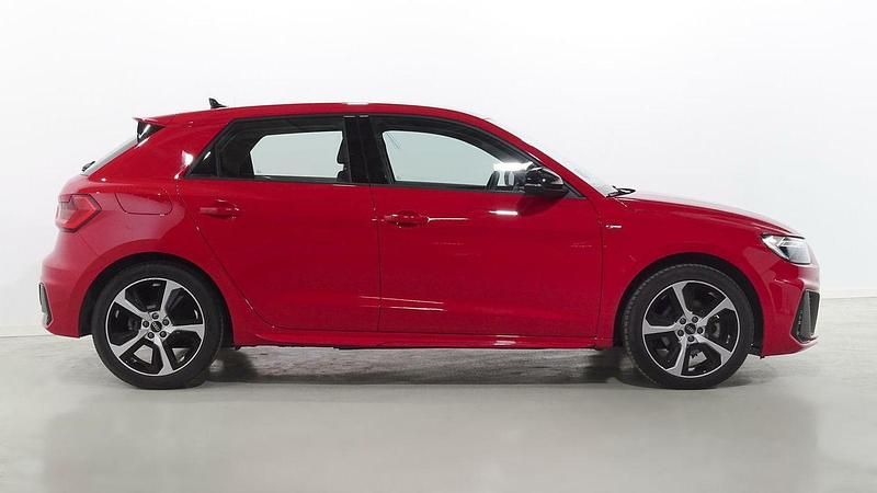 Usado Audi A1 Sportback 110 CV (80 kW) 2022 Rojo Utilitario