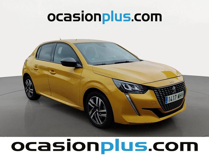 Usado Peugeot 208 Allure 100 CV (73 kW) 2023 Amarillo Utilitario