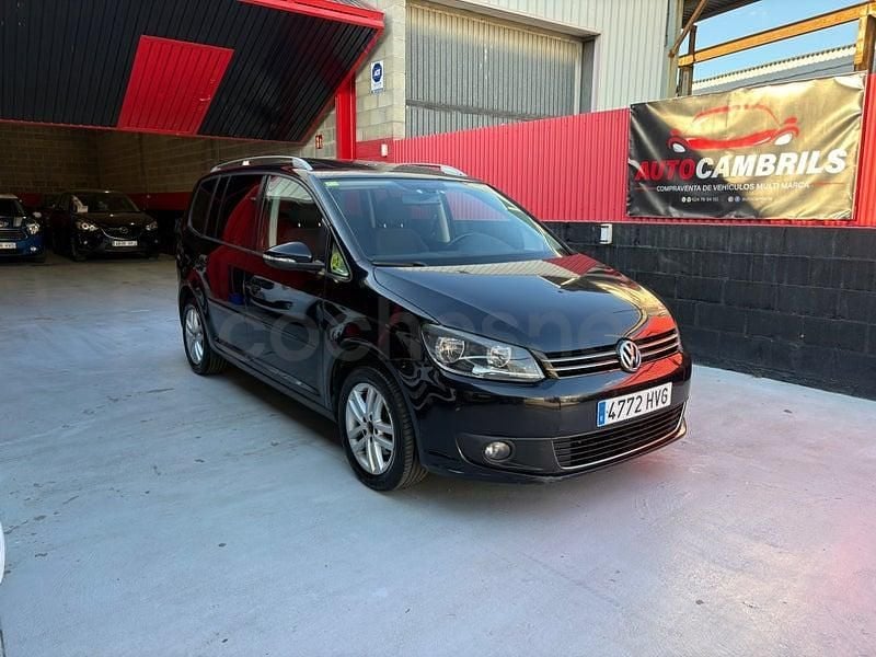 Usado VW Touran Advance 105 CV (77 kW) 2014 Negro Monovolumen