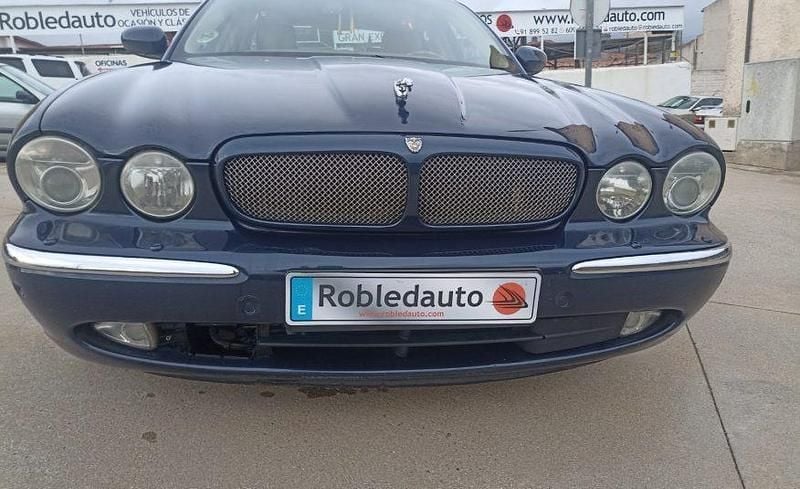 Usado Jaguar XJ 207 CV (152 kW) 2006 Azul Berlina