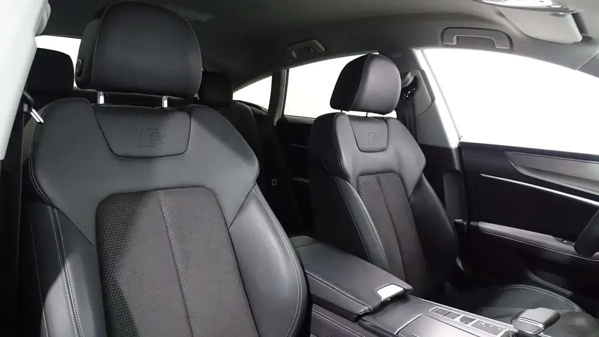 Usado Audi A7 Sportback 367 CV (269 kW) 2020 Gris Utilitario