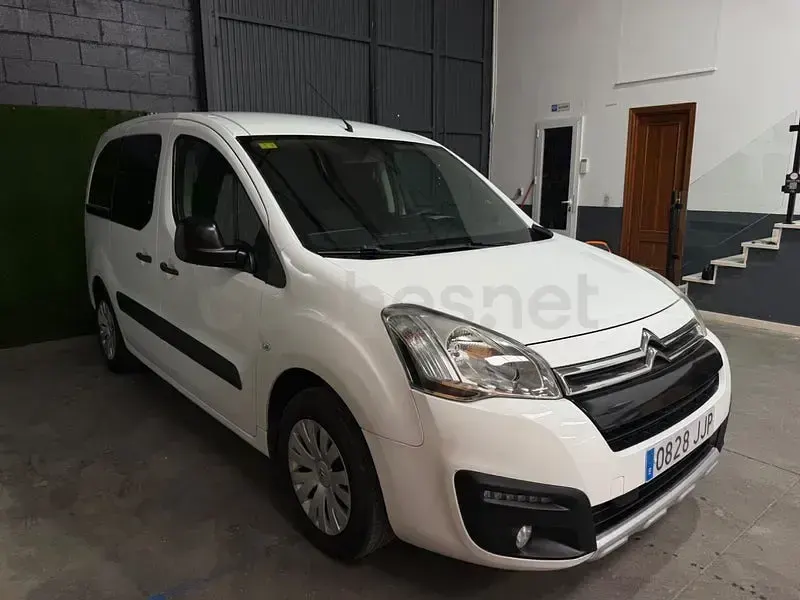 Usado Citroën Berlingo Live 75 CV (55 kW) 2015 Blanco Monovolumen