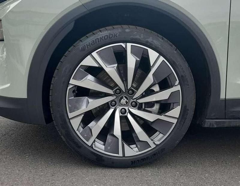 Usado Skoda Elroq 210 kW (286 CV) 2025 Verde SUV