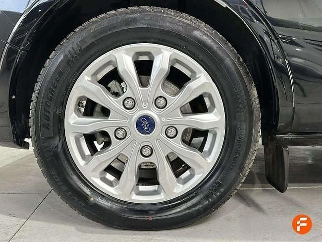 Usado Ford Tourneo Custom Titanium 170 CV (125 kW) 2018 Negro Van