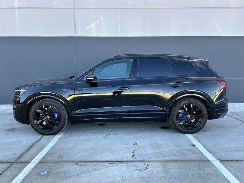 Usado VW Touareg 462 CV (339 kW) 2021 Negro SUV