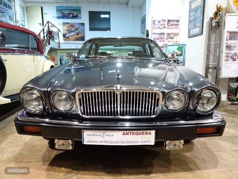 Usado Jaguar XJ12 Sovereign 290 CV (213 kW) 1991 Gris Berlina