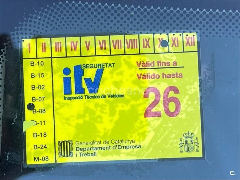 Usado Peugeot 206+ 60 CV (44 kW) 2009 Rojo Utilitario