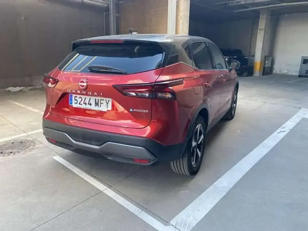 Usado Nissan Qashqai N-Connecta 192 CV (141 kW) 2023 Rojo SUV