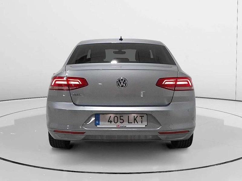 Usado VW Passat Exclusive 150 CV (110 kW) 2020 Gris Berlina