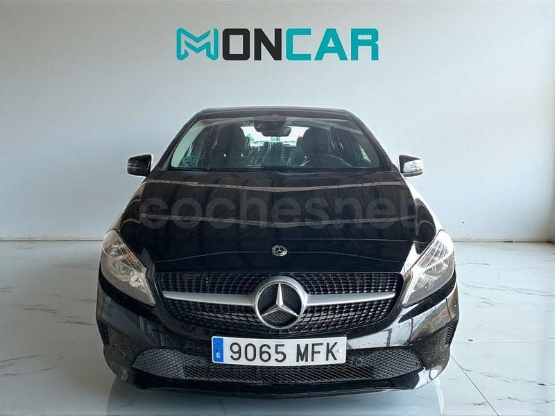 Usado Mercedes A180 109 CV (80 kW) 2017 Negro Berlina