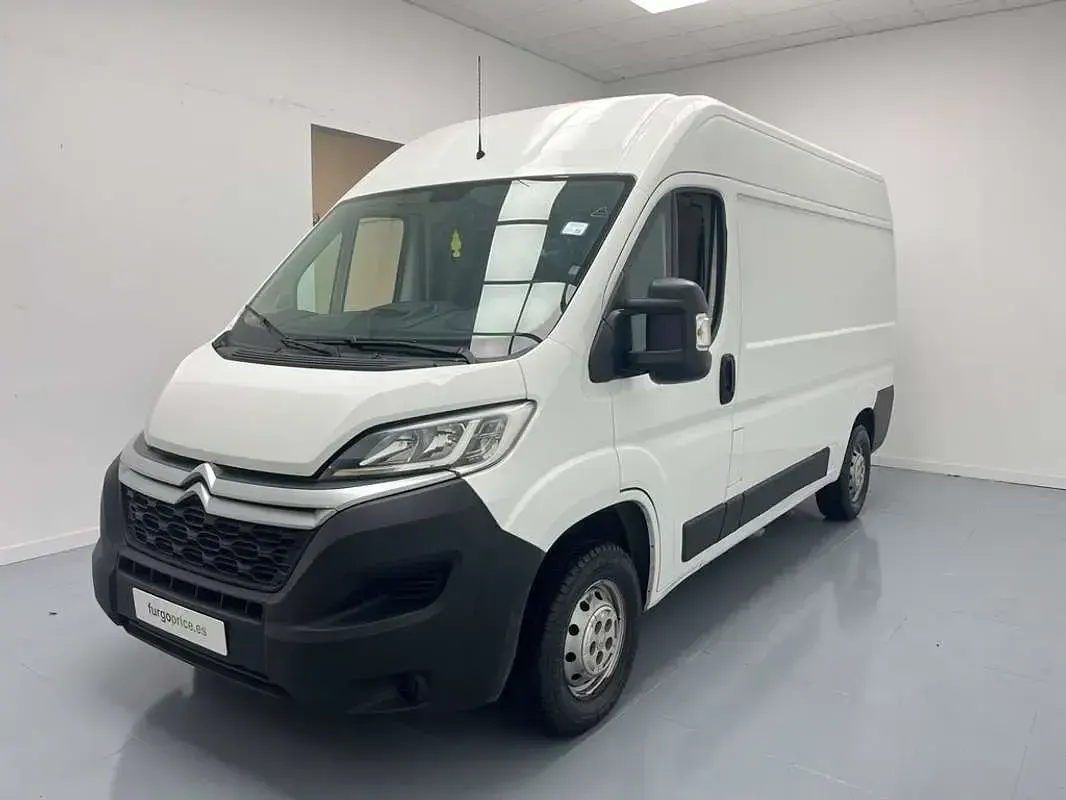Usado Citroën Jumper 131 CV (96 kW) 2018 Blanco Monovolumen
