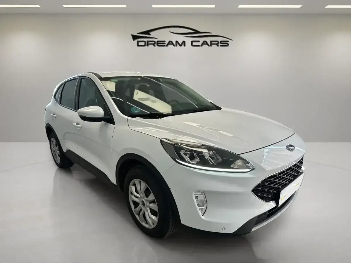 Usado Ford Kuga Titanium 120 CV (88 kW) 2022 Blanco SUV