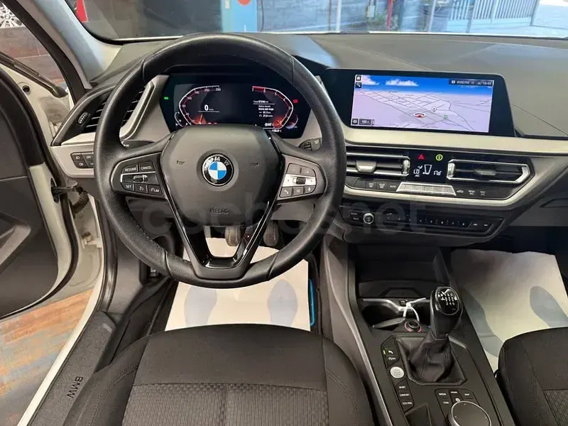 Usado BMW 118 136 CV (100 kW) 2022 Blanco Utilitario