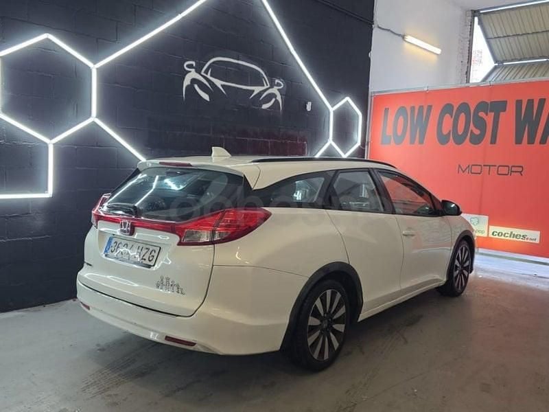 Usado Honda Civic Sport 120 CV (88 kW) 2014 Blanco Familiar