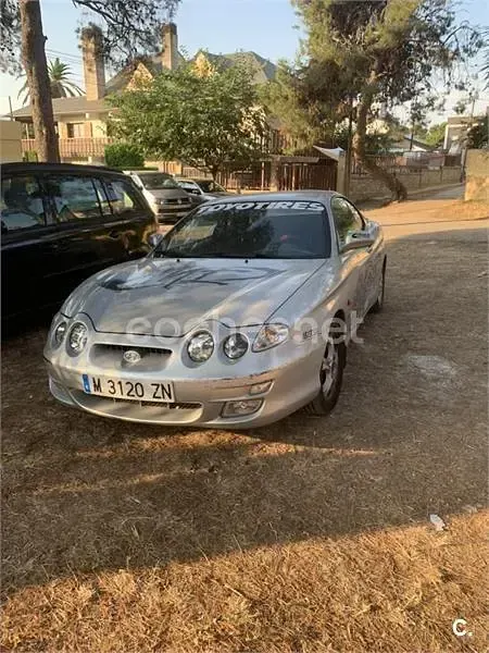 Usado Hyundai Coupé 114 CV (83 kW) 2000 Gris / plata Coupe