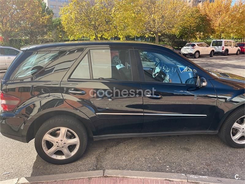 Usado Mercedes ML280 190 CV (139 kW) 2008 Azul SUV