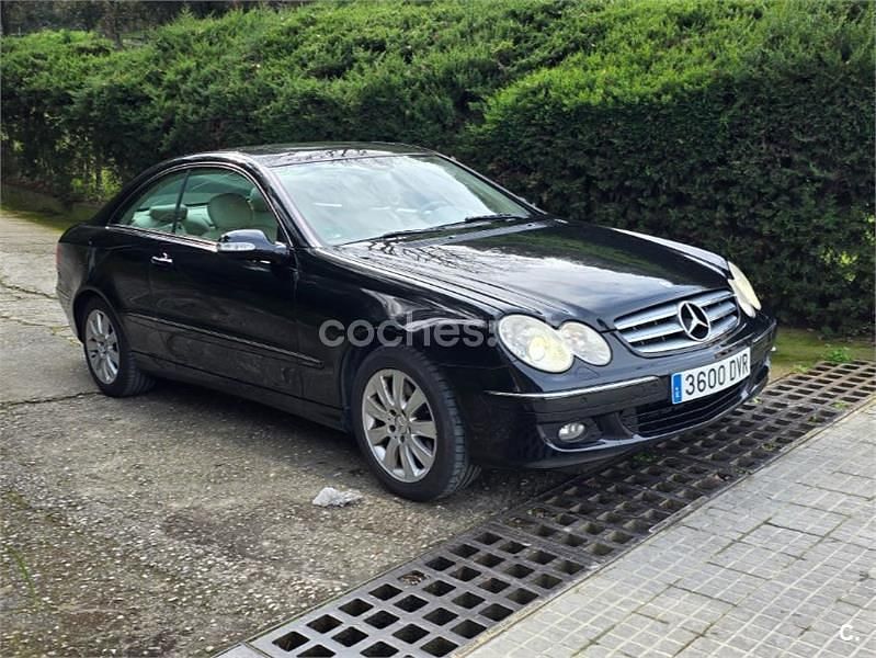 Negro Usado 2006 Mercedes CLK280 Elegance Coupe | 8950 € (Precio justo) - Imagen 1/4