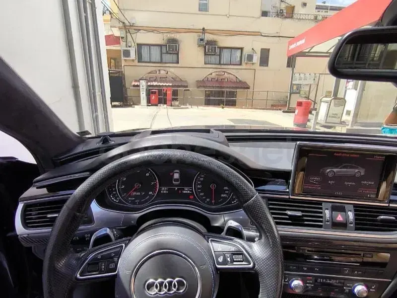 Usado Audi RS7 Sportback Ambiente 605 CV (444 kW) 2017 Azul Utilitario